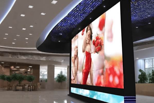 Pantalla LED 3.9 Interior 50X50 Spider